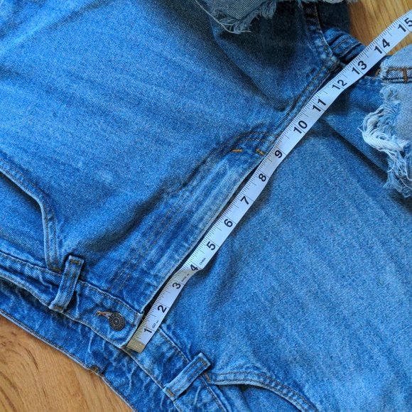 Levi's orange tag cut-off denim shorts - Picture 5 of 7